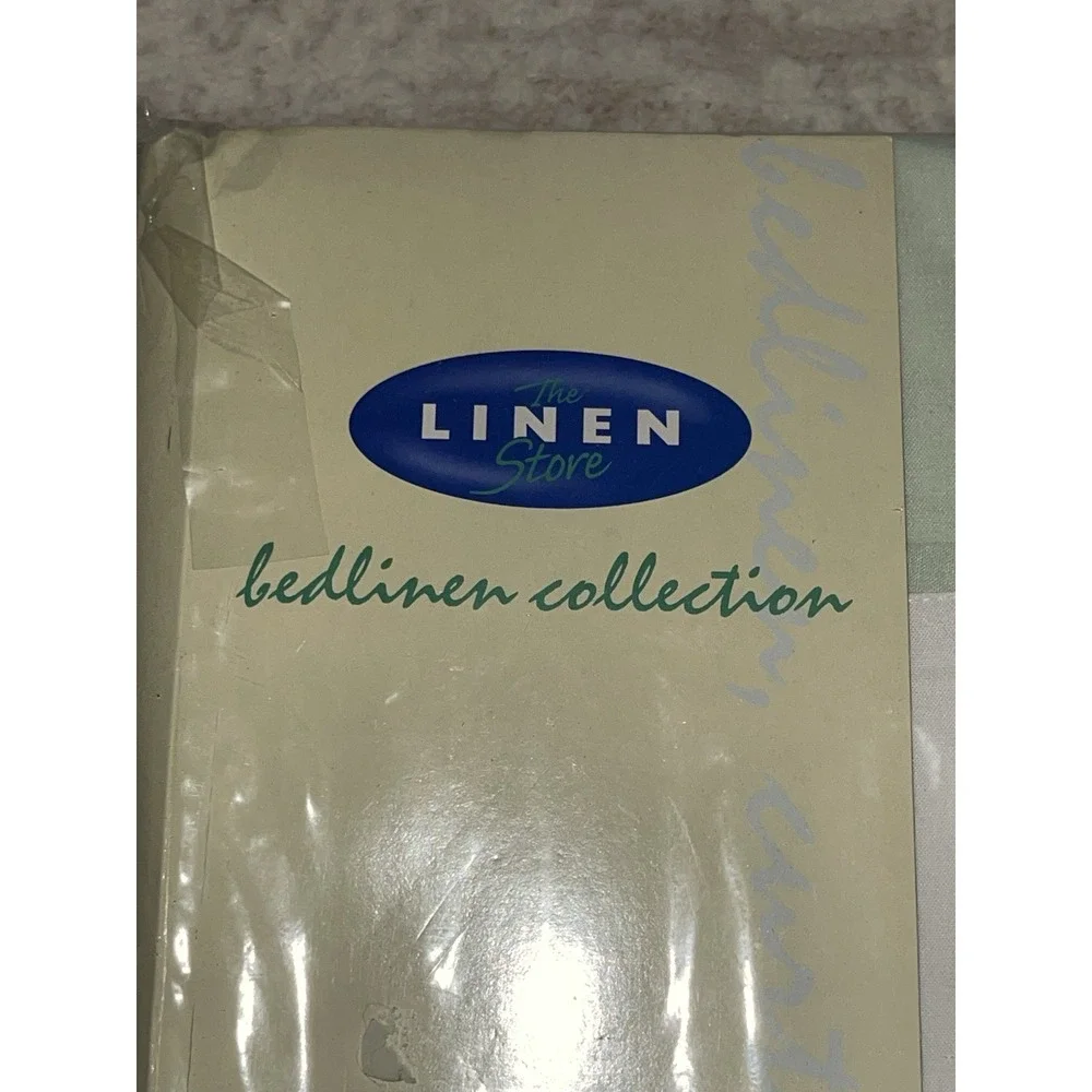 Vintage The Linen Store 